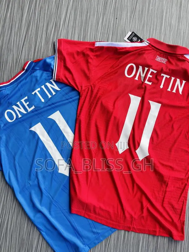 Customised Manchester United Jersey · Photo 1