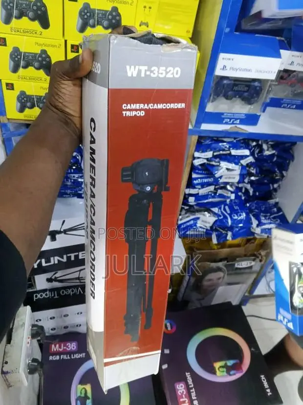 3520 Tripod Stand · Photo 1