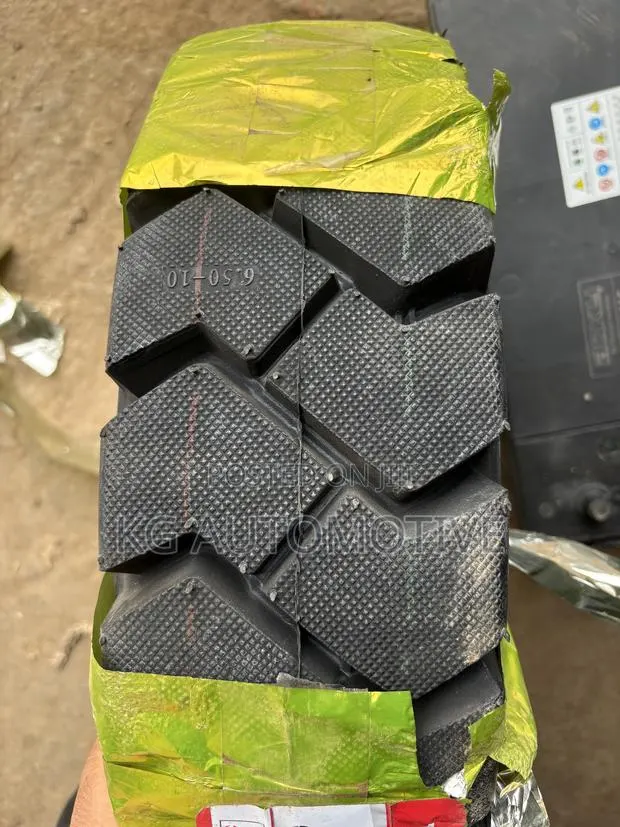 6.50-10 Forklift Tube Tyre · Photo 1
