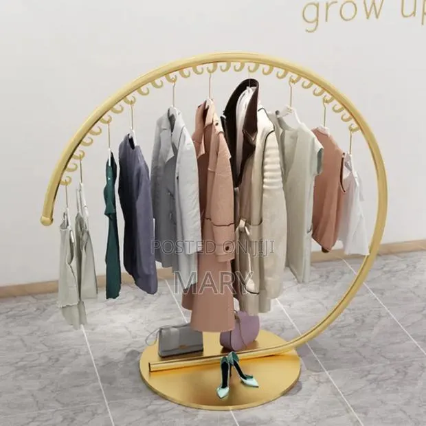 High Quality Metal Clothes Hanger Rack · Photo 1