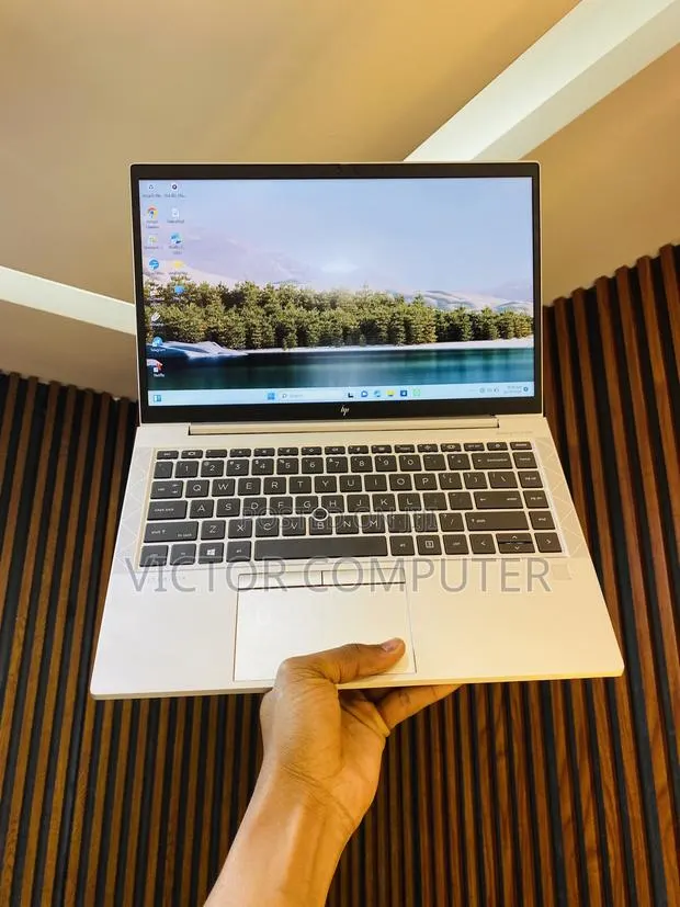 Laptop HP EliteBook 840 G7 8GB Intel Core i5 SSD 256GB · Photo 1