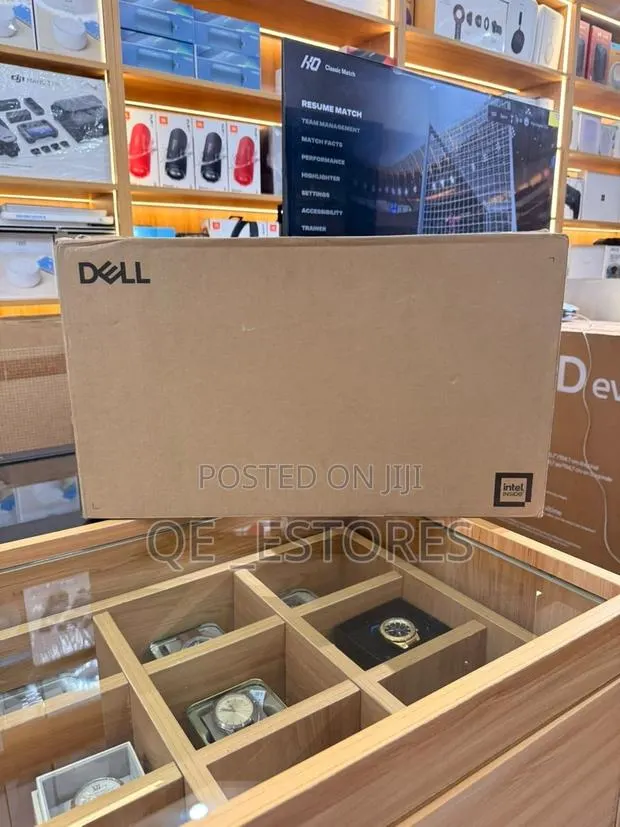 New Laptop Dell Pro Max 16 16GB Intel Core Ultra 5 SSD 256GB · Photo 1