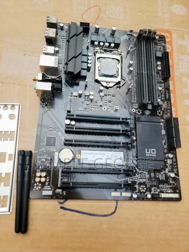 10TH GEN I5 10500 + Gigabyte B560 Ds3h · Photo 1