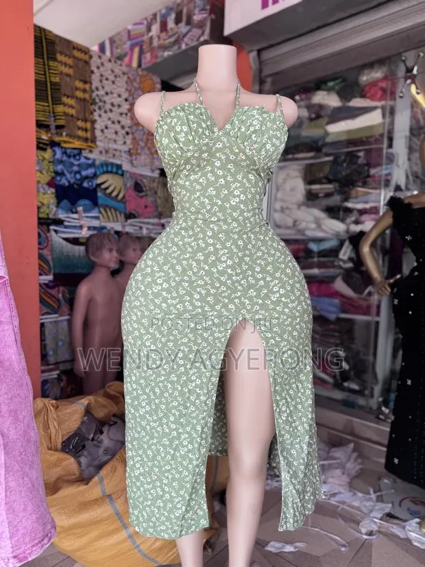 Maxi Dress · Photo 1