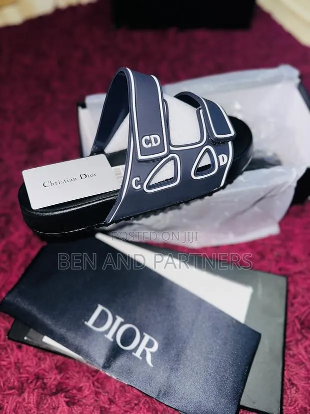 Dior Slides · Photo 1