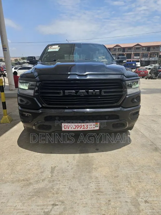 RAM 2500 Limited Longhorn Crew Cab 4WD SB 2023 Black · Photo 1