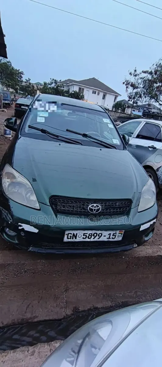 Toyota Matrix XR Hatchback FWD (1.8L 4cyl 4A) 2006 Green · Photo 1