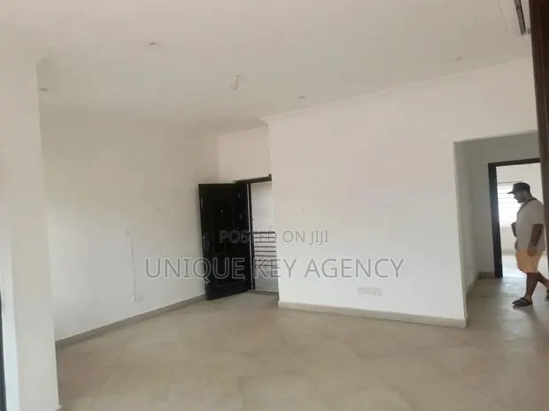 3bdrm Apartment in Unique Key Agency, Dzorwulu for rent · Photo 1