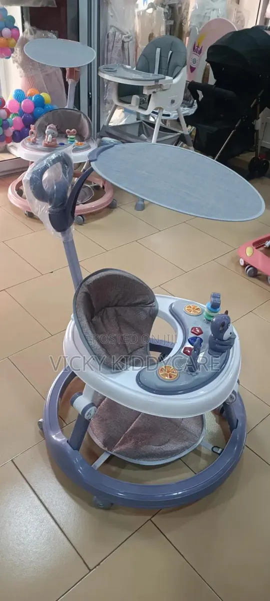 Babies Walker With Shade · Photo 2