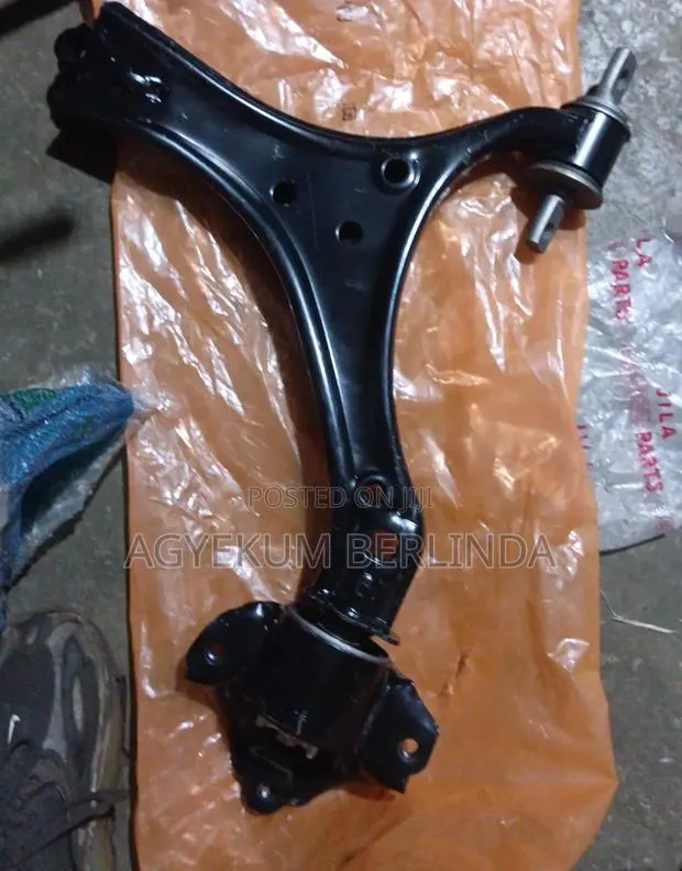 Honda Accord 2014 Lower Arm (Pair) · Photo 1