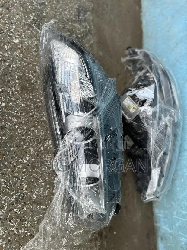 Kia Sorento 2016 2017 2018 2019 2020 2021 Headlight LED Pair · Photo 1