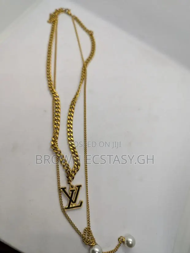Louis Vuitton Ladies Necklace · Photo 1