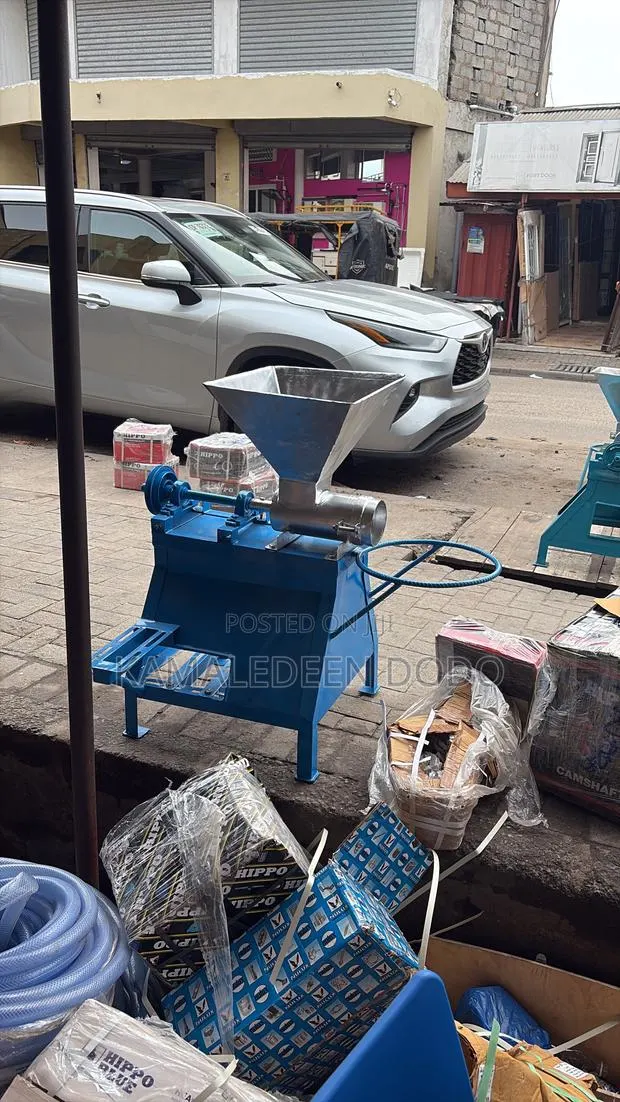 Fufu Pounding Machine With Gasoline Engine · Photo 1