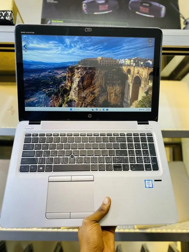 Laptop HP EliteBook 850 G3 8GB Intel Core i7 SSD 256GB · Photo 1