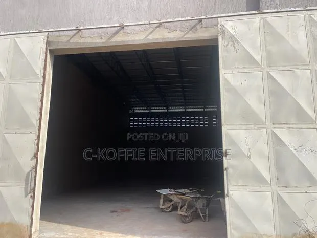 405 SQM Warehouse at Spintex /Airport for Rent · Photo 1