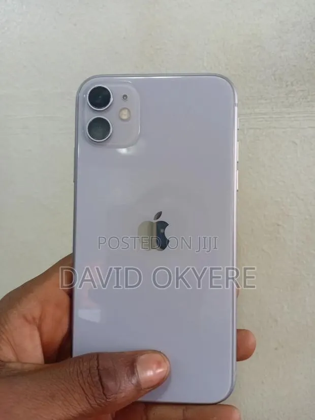 Apple iPhone 11 128 GB Purple · Photo 1