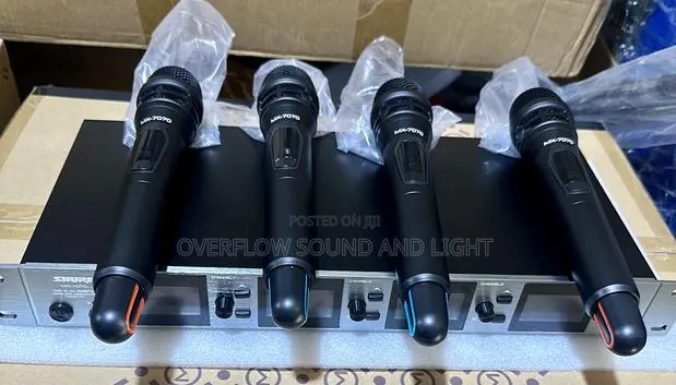 Shure Mx7070 4 in 1 Wireless Microphone · Photo 1