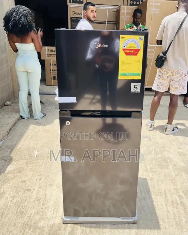 Check Out Midea Mdrt187 2 Door Refrigerator(Black)127liters. · Photo 1