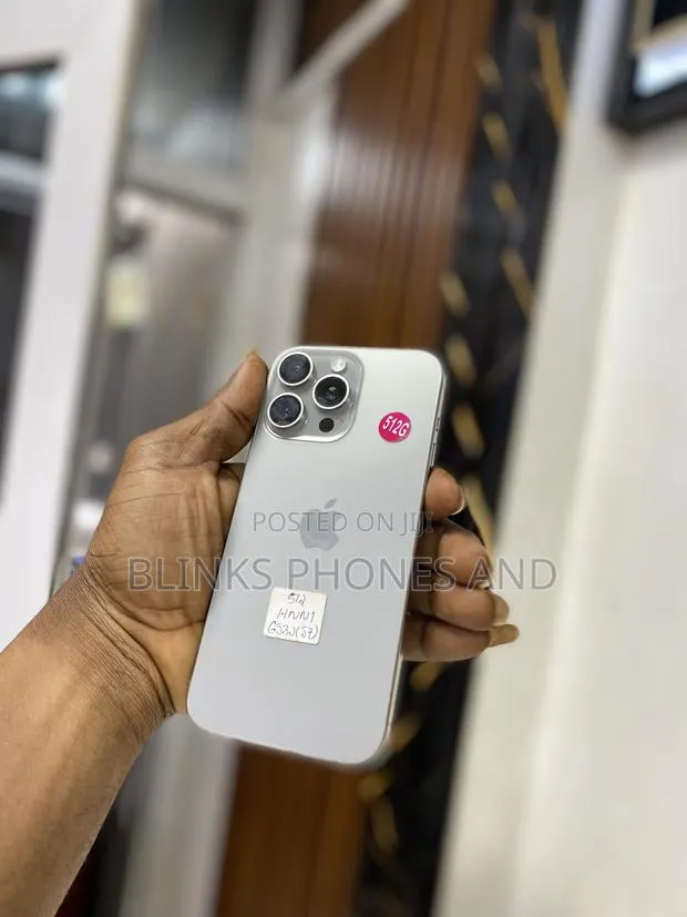 Apple iPhone 15 Pro Max 512 GB White · Photo 1