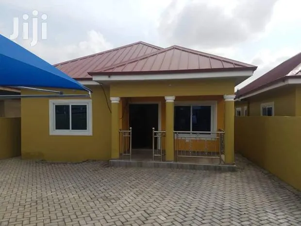 3 Bedrooms House for Rent at Spintex Road Baatsona