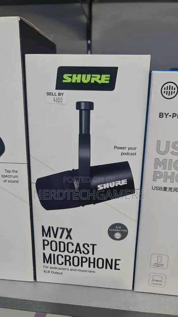 Mv7× Podcast Kit · Photo 1
