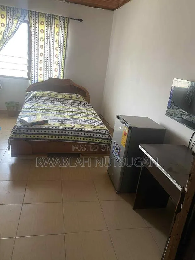 Nice Furnished Single Room Self Contain for Short Stay at Nungua Adogo · Photo 1