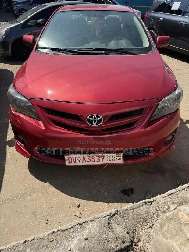 Toyota Corolla S Special Edition 4dr Sedan (1.8L 4cyl 4A) 2013 Red · Photo 1