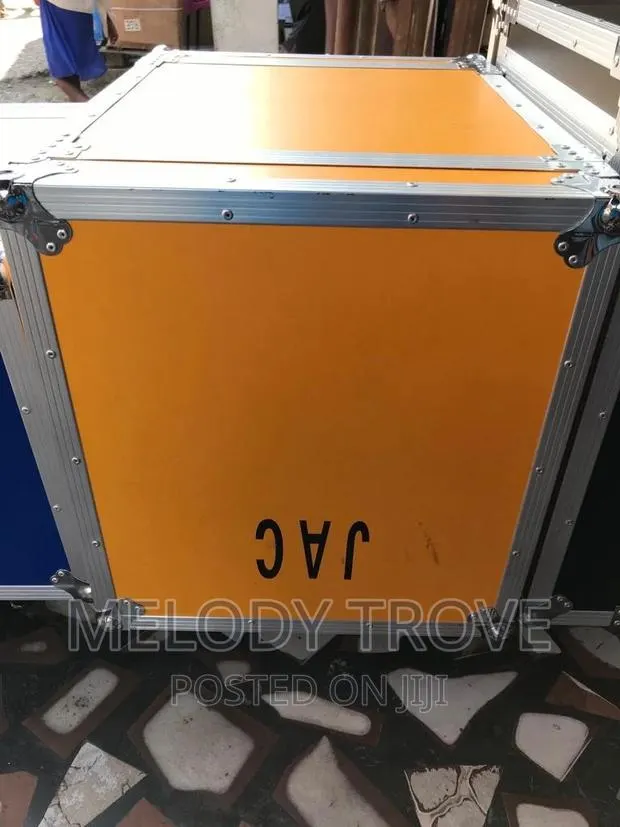 Jac 12u Amplifier Rack · Photo 1