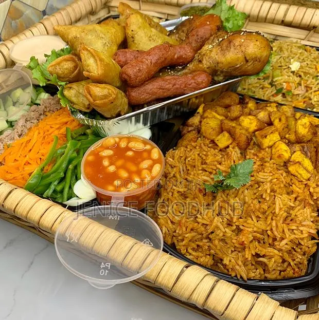 Food/ Lunch Basket · Photo 1