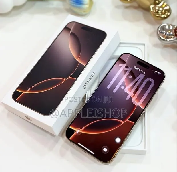 Apple iPhone 16 Pro Max 512 GB Gold · Photo 1