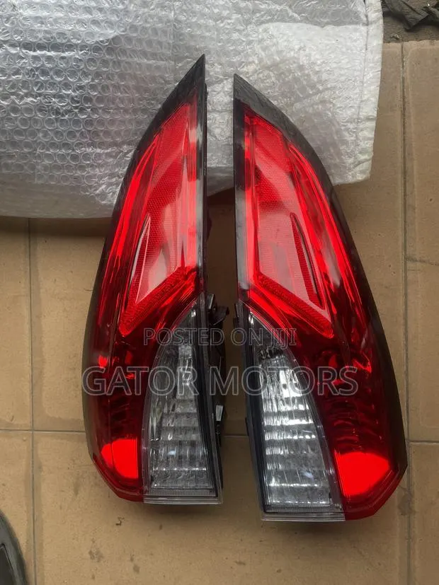 Corolla 2019 2020 2021 2022 2023 Tail Lights (Pair) · Photo 1