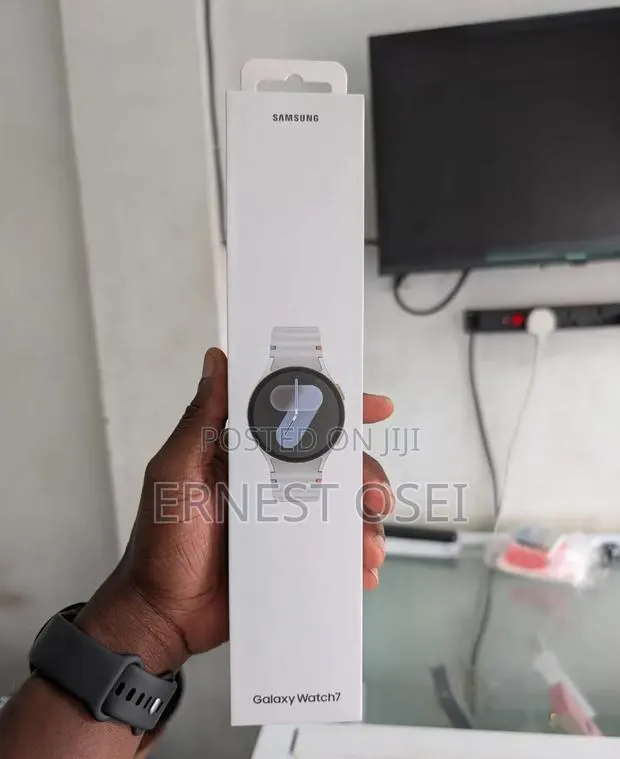 Samsung Galaxy Watch 7 44mm New Sealed · Photo 1