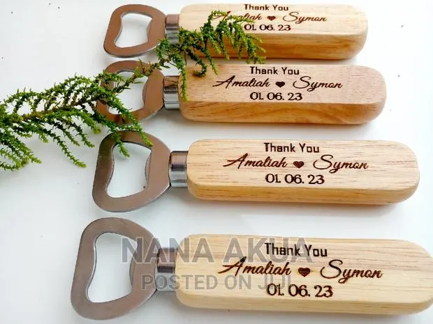 Wooden Bottle Long Openers as Souvenir · Photo 1