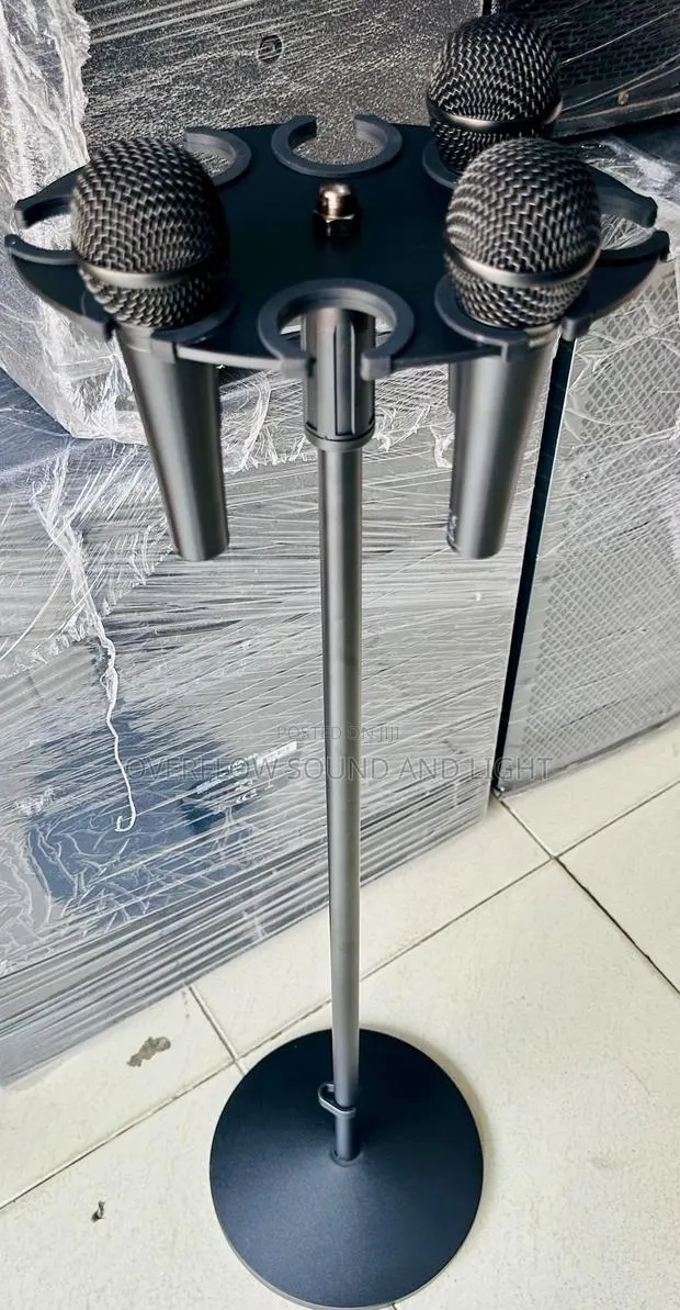 8 in 1 Microphone Holder With Roundbase Stand · Photo 1