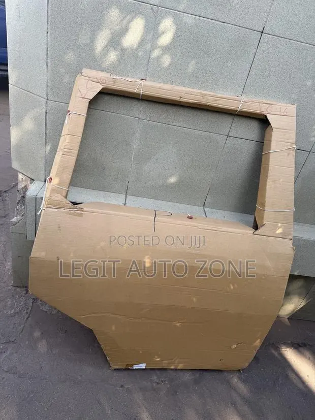 Toyota Land Cruiser 2016,2017,2018,2019, Door Available · Photo 1