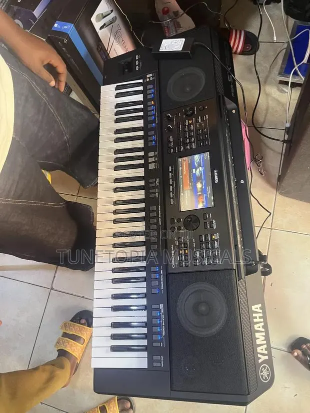 Yamaha Psr-sx920 Arranger Workstation Keyboard. · Photo 1