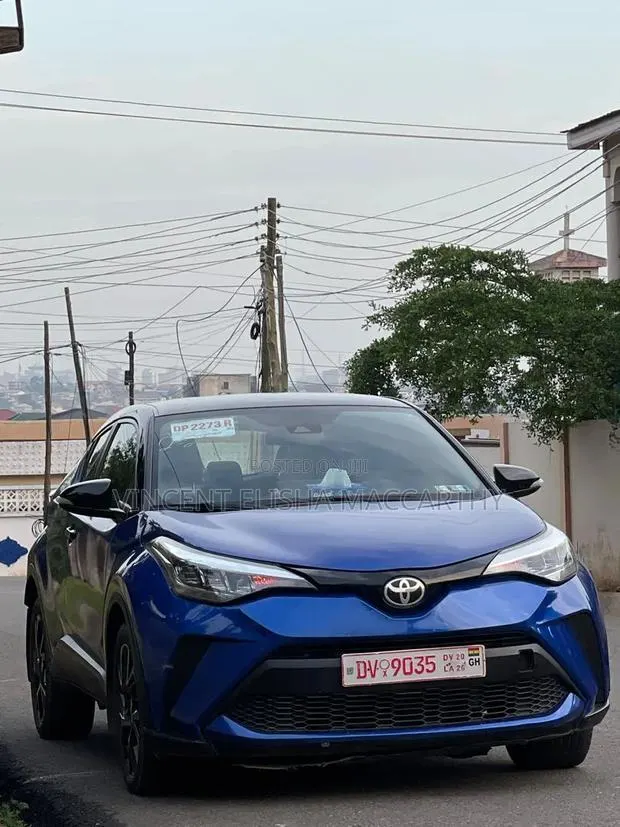 Toyota C-HR 2021 Blue · Photo 1