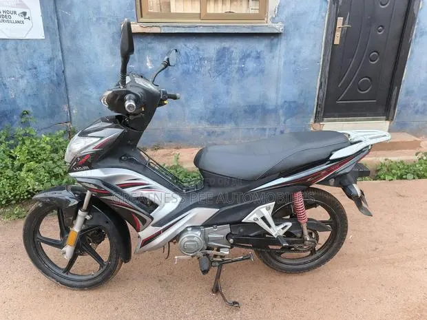 Haojin HJ110-2 2020 Black · Photo 1