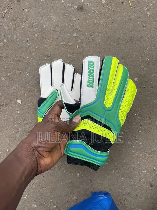 Original Keeper Gloves Available From Kids Size to Adult Size · Photo 1