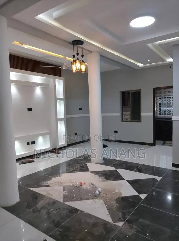 3bdrm House in The Dorns Properties, New Town for rent · Photo 1