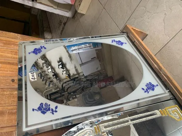 Bathroom Mirror(White Background) · Photo 1