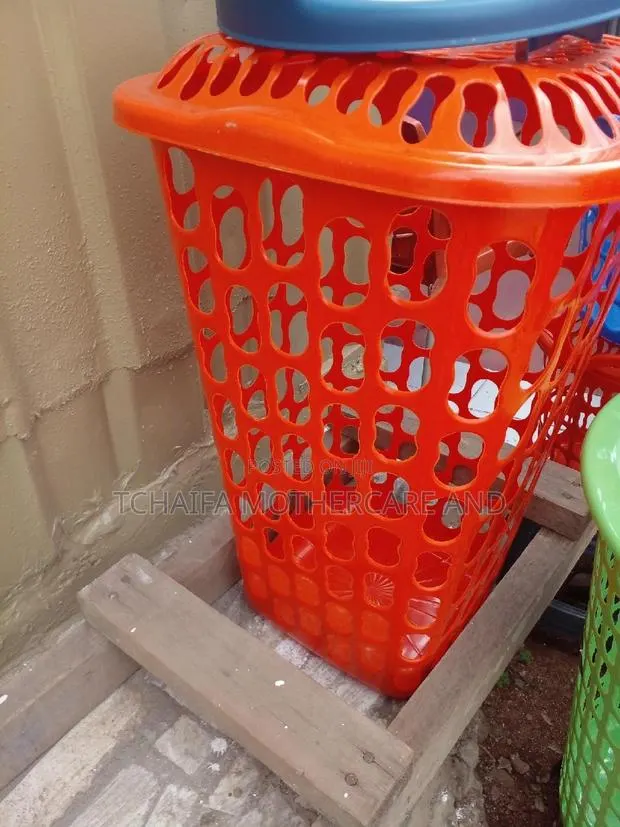 Laundry Basket · Photo 1