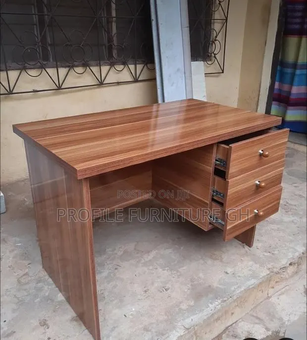 MDF Office Desk For New Users · Photo 1
