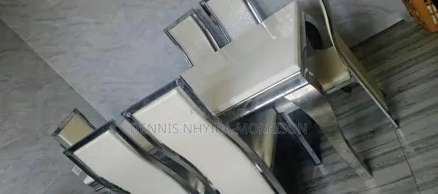 Dinning Table Set · Photo 1