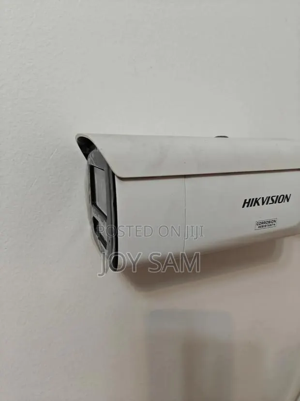 Hikvision 4mp Camera Ds-2t47g3-Liy 4mm *Used · Photo 1