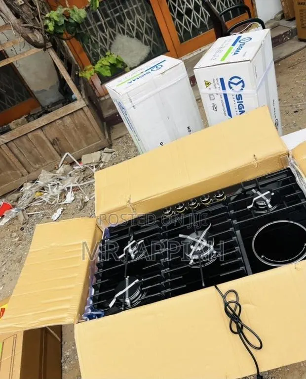 Black Mirror Finish Kenwood 90cm 4 Gas + 1 Electric Hob · Photo 1