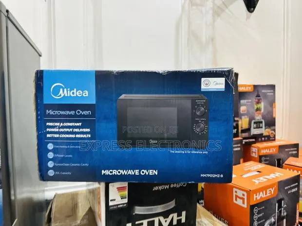 Brand New Microwave Oven Black 20l Electric · Photo 1