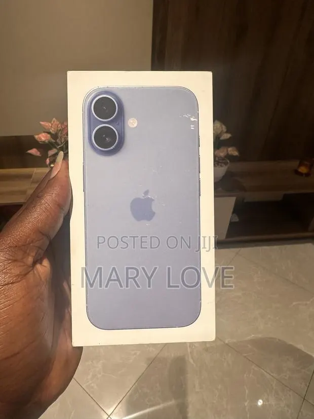 New Apple iPhone 17 256 GB Blue · Photo 1