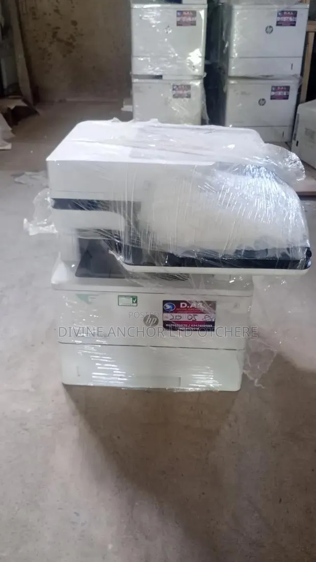 Hp E52545 Printer · Photo 1