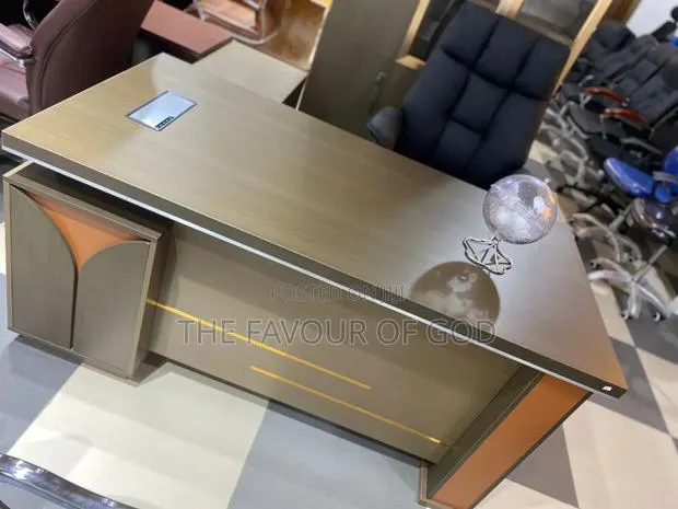 Modern and Quality 1.6m Lshape Office Table · Photo 1